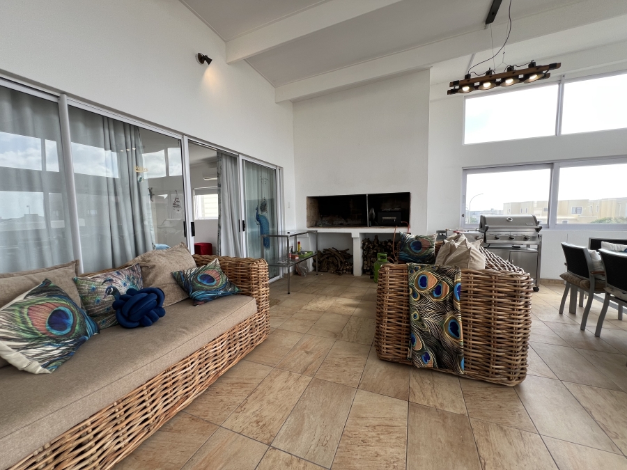 5 Bedroom Property for Sale in Ferreira Town Eastern Cape